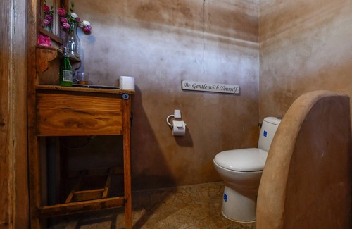Balashi Condo | Inviting Private Room at Mammaloe's Aruba with Ocean View