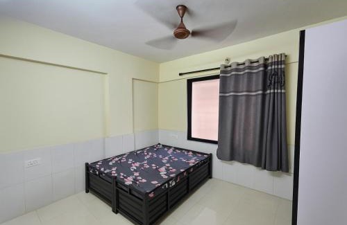 Thane West Apartment | Private Room At ovale naka Ghodbunder road Thane West