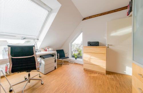 Suedstadt House | Cozy Private Room with Great 7.8/10 Guest Reviews