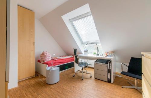 Suedstadt House | Cozy Private Room with Great 7.8/10 Guest Reviews