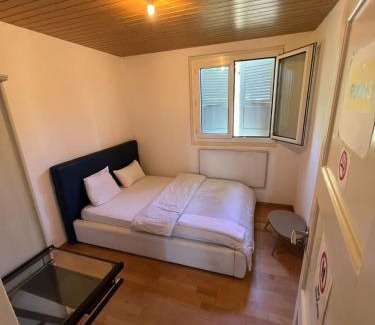 Bolligen House | Cozy Long-Term Stay with Family and Pet-Friendly Amenities