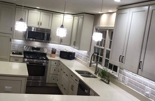 Dover Bed & Breakfast | Cozy Private Room for Adults: Ideal Dining & Kitchen Access