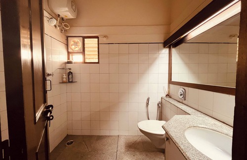 Agara Villa | Private room in a cheerful bunglow