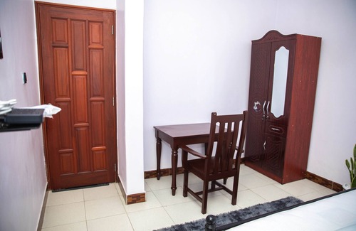 Ubungo Villa | Cozy Villa Retreat with Breakfast in Sinza