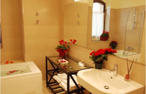 Arbizu Apartment | Cozy Room in Tranquil Rural Hotel for Your Perfect Getaway