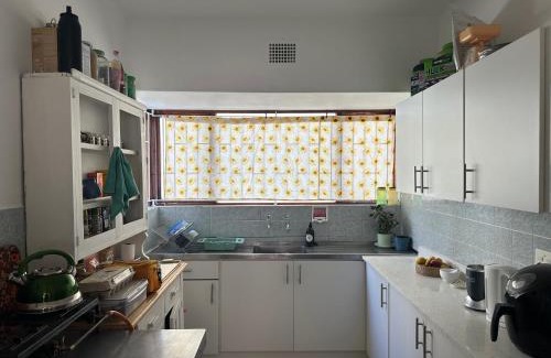 Three Anchor Bay House | Private room in cozy Sea Point apartment