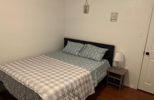 Dallas House | Convenient Private Room in Dallas with Hot Tub Access