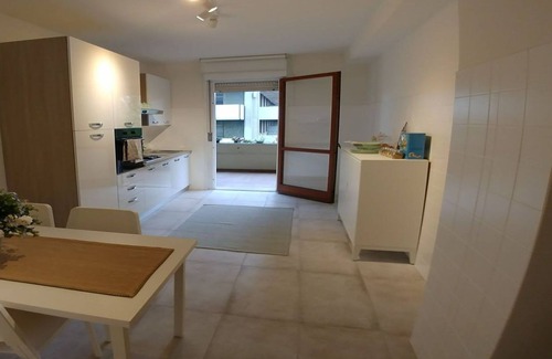 Ramnicu Valcea House | Cozy Private Room in Ramnicu Valcea Awaits You