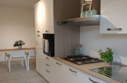 Ramnicu Valcea House | Cozy Private Room in Ramnicu Valcea Awaits You