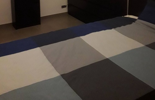 Nimy Bed & Breakfast | Private room in shared apartment. Very bright and spacious apartment