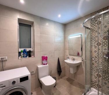 Il-Balluta House | Private room shared bathroom - 2 beds Balluta - Shared Flat