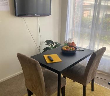 Wollongong CBD House | Ideal Private Room with Ensuite Near Wollongong CBD
