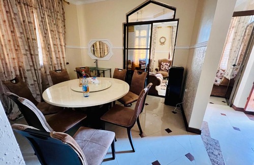 Chukwani House | Cozy Private Room with Serene Garden Retreat