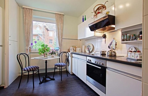 Mitte House | Private Rooms: Guest Rated 9/10 for Ultimate Comfort