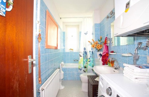 Vahrenwald House | Cozy Private Rooms for Your Next Getaway - Rated 7.5/10
