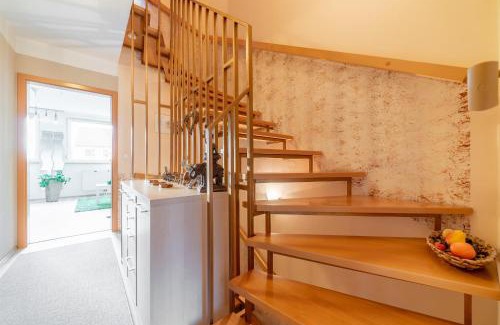 Vahrenwald House | Cozy Private Rooms with Top Guest Ratings of 8.2/10