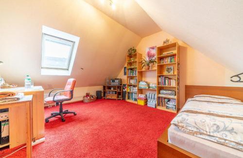 Vahrenwald House | Cozy Private Rooms with Top Guest Ratings of 8.2/10