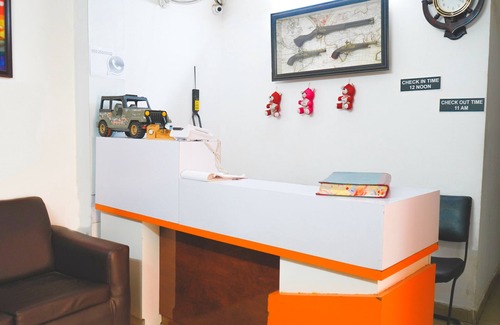 Mayur Vihar Phase 1 Bed & Breakfast | Cozy Private Rooms in Mayur Vihar for Families