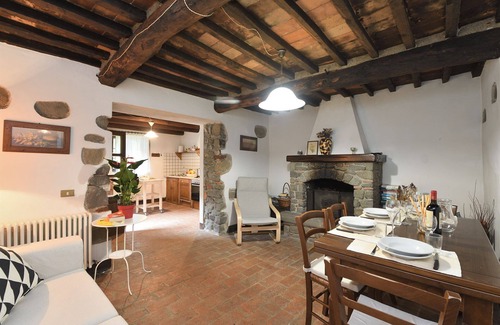 Coreglia Antelminelli House | Inviting Retreat with Private Pool - Ideal for 6 in Garfagnana