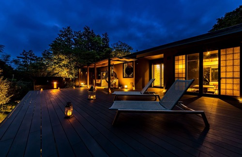 Hakone Villa | Private sauna and open-air hot spring bath.