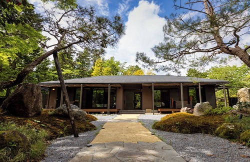 Hakone Villa | Private sauna and open-air hot spring bath.