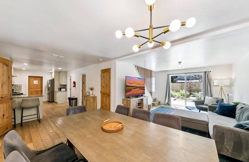 North Upper Truckee House | Family-Friendly Getaway with Hot Tub and Game Room