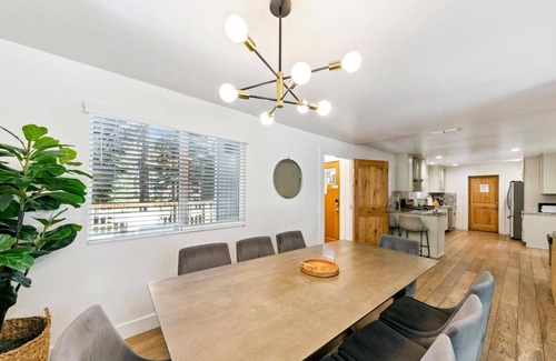 North Upper Truckee House | Family-Friendly Getaway with Hot Tub and Game Room