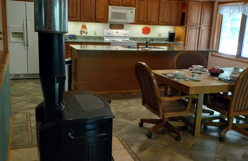 Van Buren House | Idyllic Ozark Mountain Retreat with Pool & Pet-Friendly Amenities