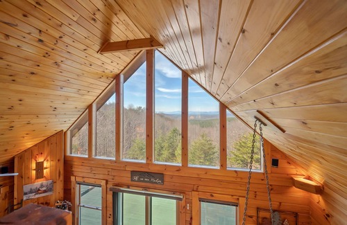 Bostic Cabin | Secluded Cabin Retreat with Breathtaking Mountain Views