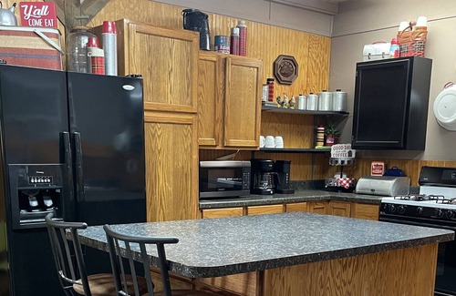 Tahlequah Cabin | Cozy Retreat with Hot Tub, Fire Pit & Vintage Decor!