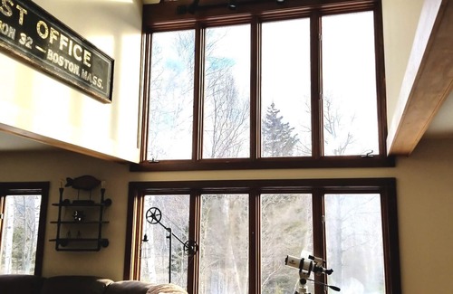 Warren House | Charming Ski Lodge with Hot Tub Near Sugarbush - Guest Rated 9.8