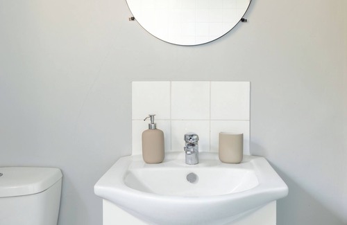 Camden Town Apartment | Private Spacious Apartment near St Pancras International