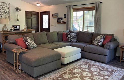 Tomahawk House | Idyllic Retreat on the Wisconsin River with Pet-Friendly Options