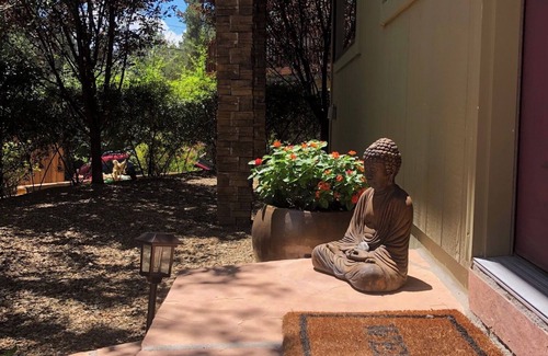 West Sedona Cottage | Discover a Private Studio Casita by Oak Creek & Ranch Park