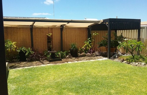 Green Head Apartment | Private Studio Getaway with Ocean View and Pool Access