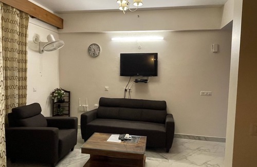 Gomti Nagar Apartment | Cozy Private Studio at DLF MyPad with Pool & Kitchen Access