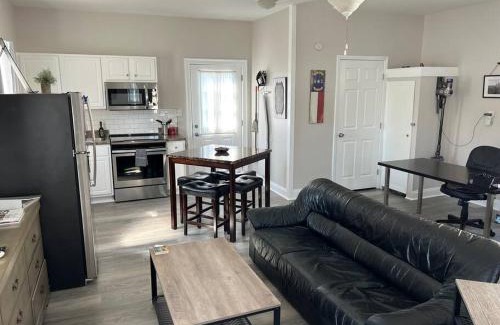 Davidson House | Cozy Private Studio in Davidson NC for Family and Pets