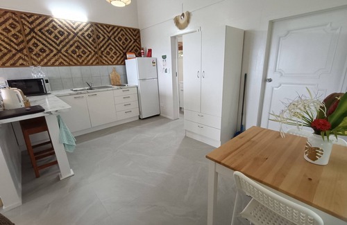 Muri Apartment | Serene Studio with Lagoon Views at Kukupa