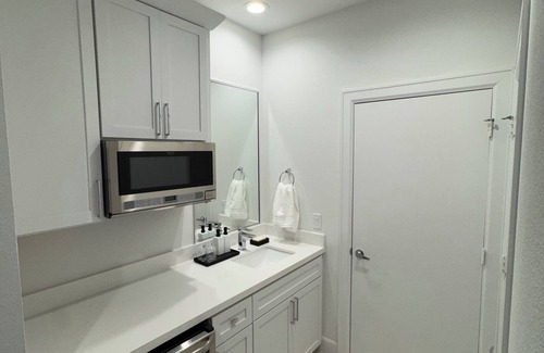 East Downtown Houston Apartment | Private Suite Downtown Houston - Great Host