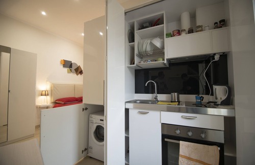 Salerno Apartment | Elegant Suite Near the Cathedral with Wi-Fi & Parking