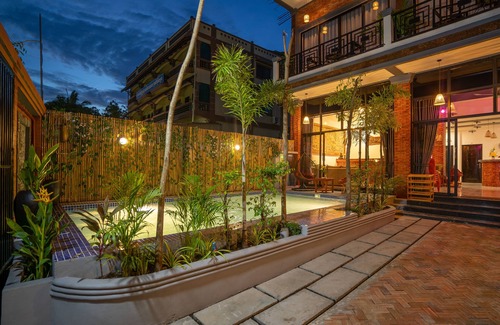 Siem Reap Villa | Relaxing Private Suite Villa with Breakfast & Pool Access