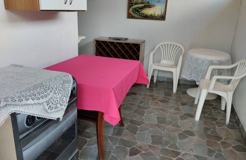 Maracana Apartment | Cozy Suite with Gourmet Kitchen, Steps from the Beach
