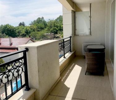 Pomorie Apartment | Oceanfront Super Apartments with Spa & Pool by the Sea