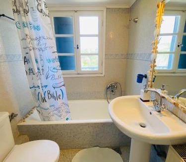 Troezen House | Indulge in a Private Cottage with Pool & Ocean Views