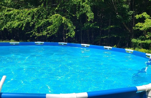 Londonderry House | Relaxing Retreat with Hot Tub, Fireplaces & Spa Baths