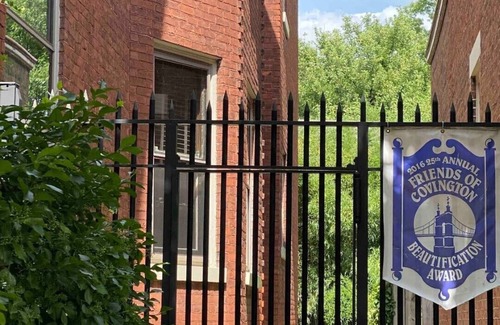 Covington Apartment | Top Floor Retreat in Historic Home - Rated 9.8/10