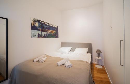 Øgadekvarteret Apartment | Private Townhouse with Terrace: Family-Friendly Retreat