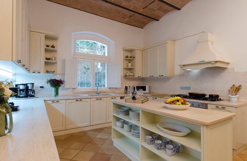 Po' Bandino Villa | Exclusive Tuscan Villa with Heated Pool & Jacuzzi Spa