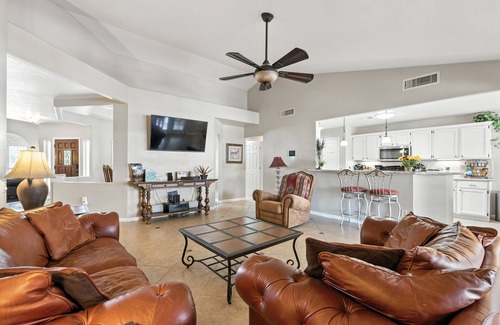Northwood Glen House | Tranquil Tuscany Oasis with Pool & Family-Friendly Amenities