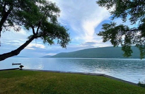Naples Cottage | Unique Lakefront Cottage at Heron Cove Sanctuary - 10/10 Rated